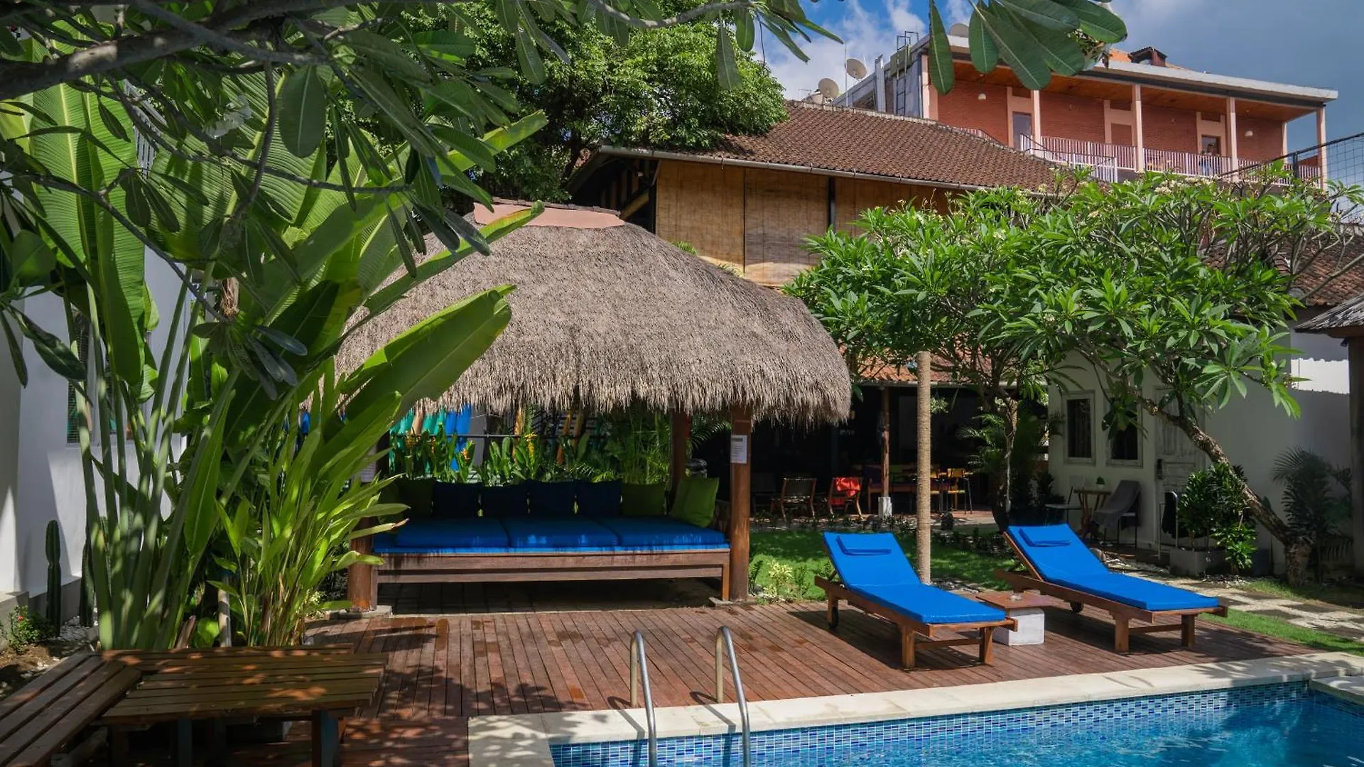 Hotel Easy Surf Camp Kuta Lombok